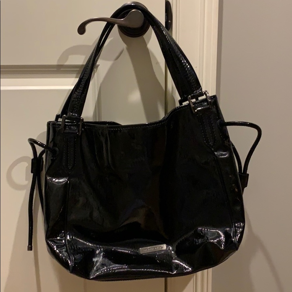 Gently used Pre-owned Authentic Burberry handbag